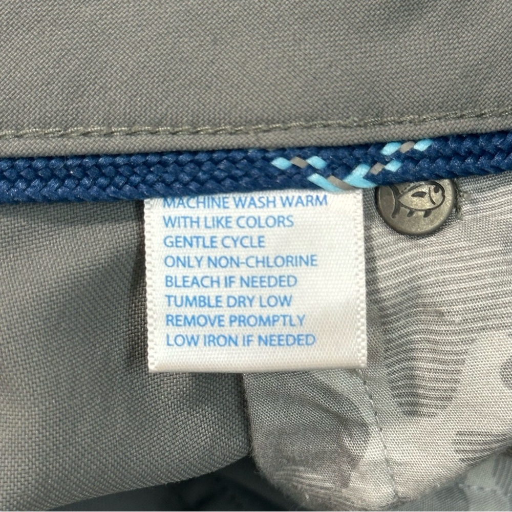 Southern Tide Gray Lightweight Pants Sz 32/30
Intercoastal UV Quick Dry Golf - Picture 6 of 14